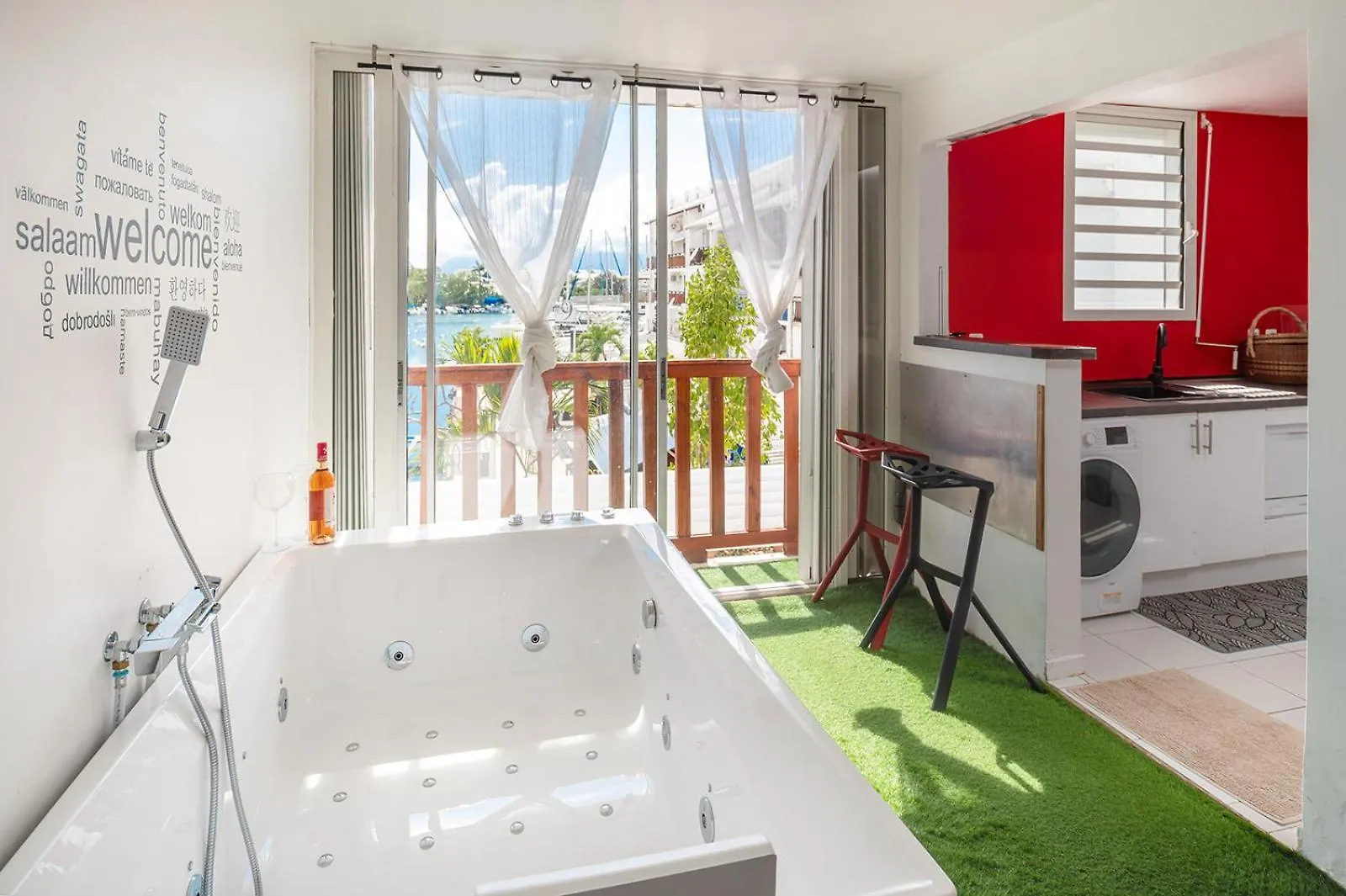 Ebt House, Appartement, Jacuzzi Vue Mer, 10 Min Aeroport Et Port Baimbridge